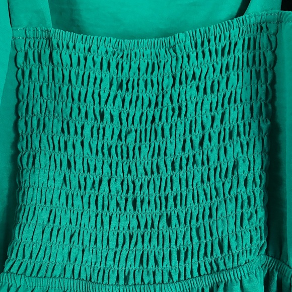 Elegant Green Sleeveless Dress Monteau brand - Picture 9 of 10